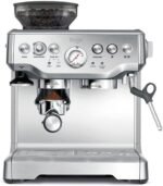 Sage - The Barista Express - Kaffeemaschine mit manuellem Milchaufschäumer & Mahlwerk - Automatisches Mahlen, individueller Milchschaum - Gebürsteter Edelstahl, Milchkännchen mit Temperaturregelung